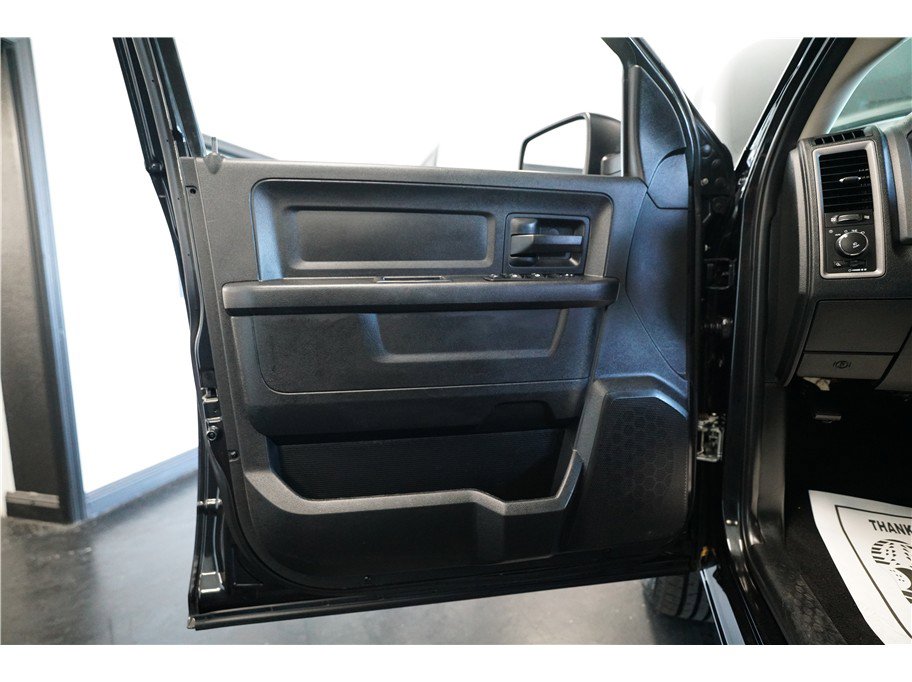 Used 2015 RAM 1500 Express w/ Black Ram 1500 Express Group RWD image 15