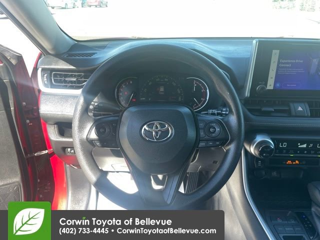 Used 2025 Toyota RAV4 XLE image 14