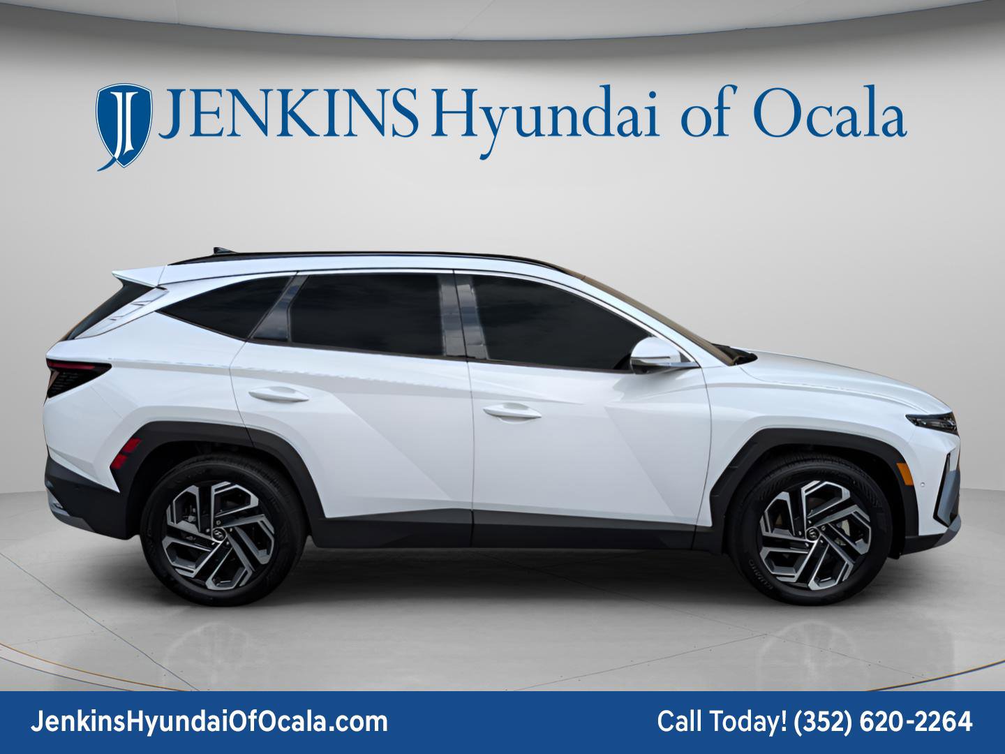 New 2026 Hyundai Tucson Limited FWD image 2