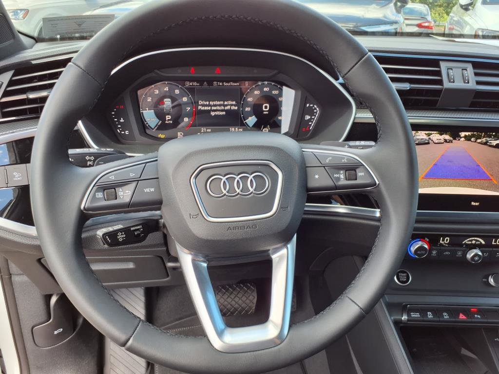 New 2025 Audi Q3 2.0T Premium image 14