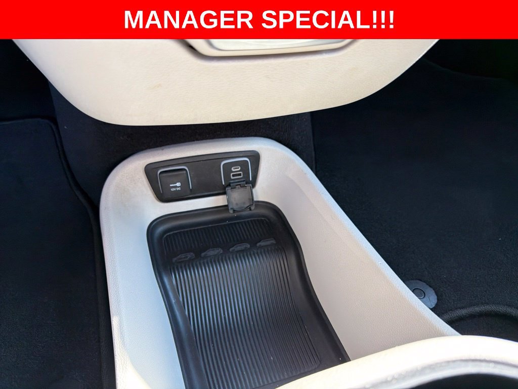 Used 2021 Chrysler Pacifica Touring-L FWD image 31