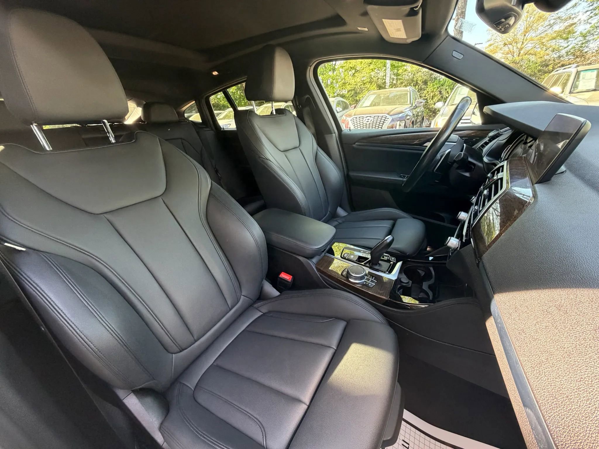 Used 2019 BMW X4 xDrive30i w/ Convenience Package image 9