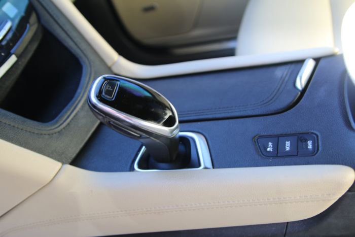 Used 2018 Cadillac XT5 AWD image 3