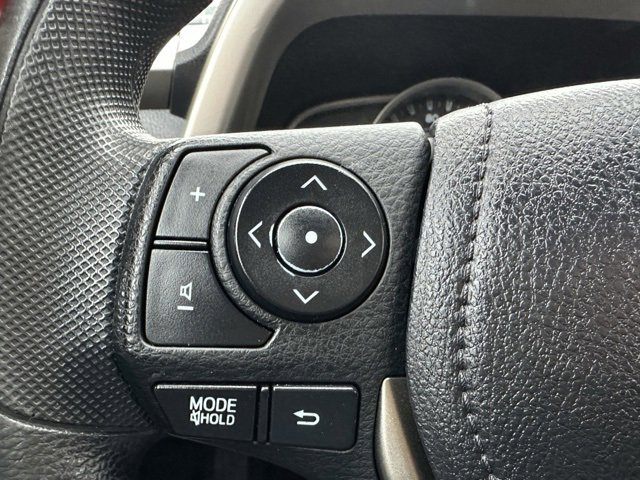 Used 2014 Toyota RAV4 XLE image 14
