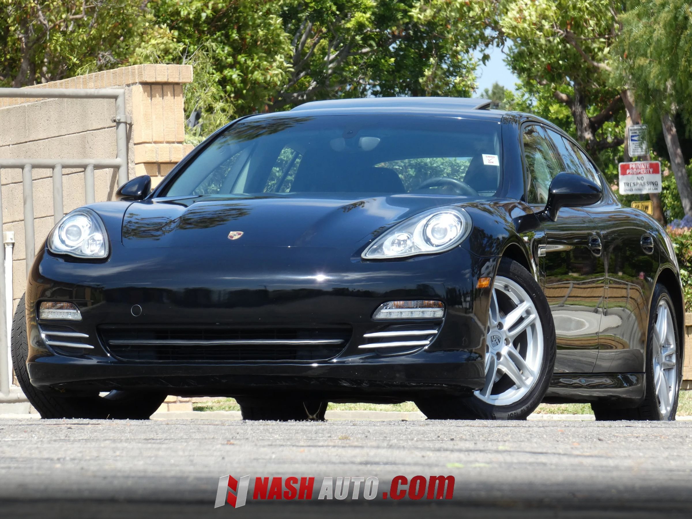 Used 2011 Porsche Panamera 4 AWD/4WD image 2