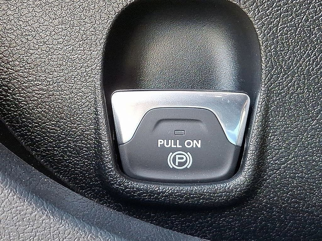Used 2023 RAM ProMaster 3500 FWD image 18