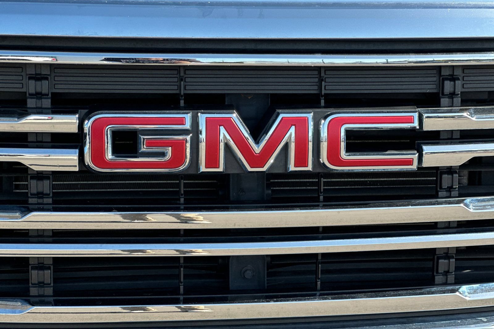 Certified 2021 GMC Acadia SLE w/ LPO, Cargo Package FWD image 39