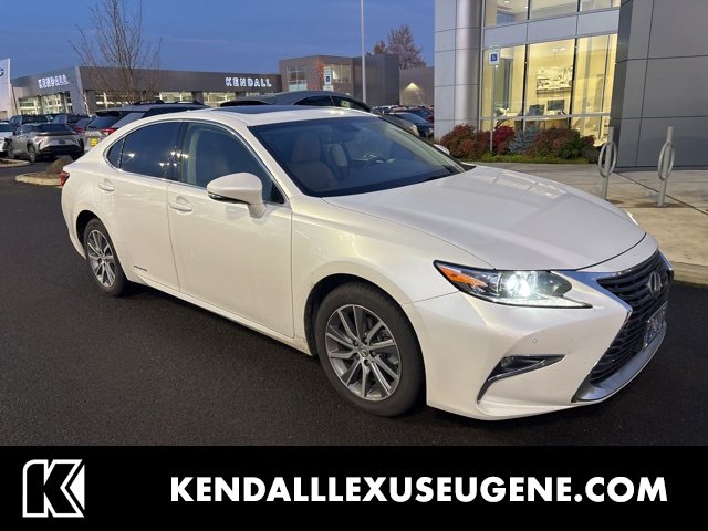 Used 2016 Lexus ES 300h w/ Navigation System Package