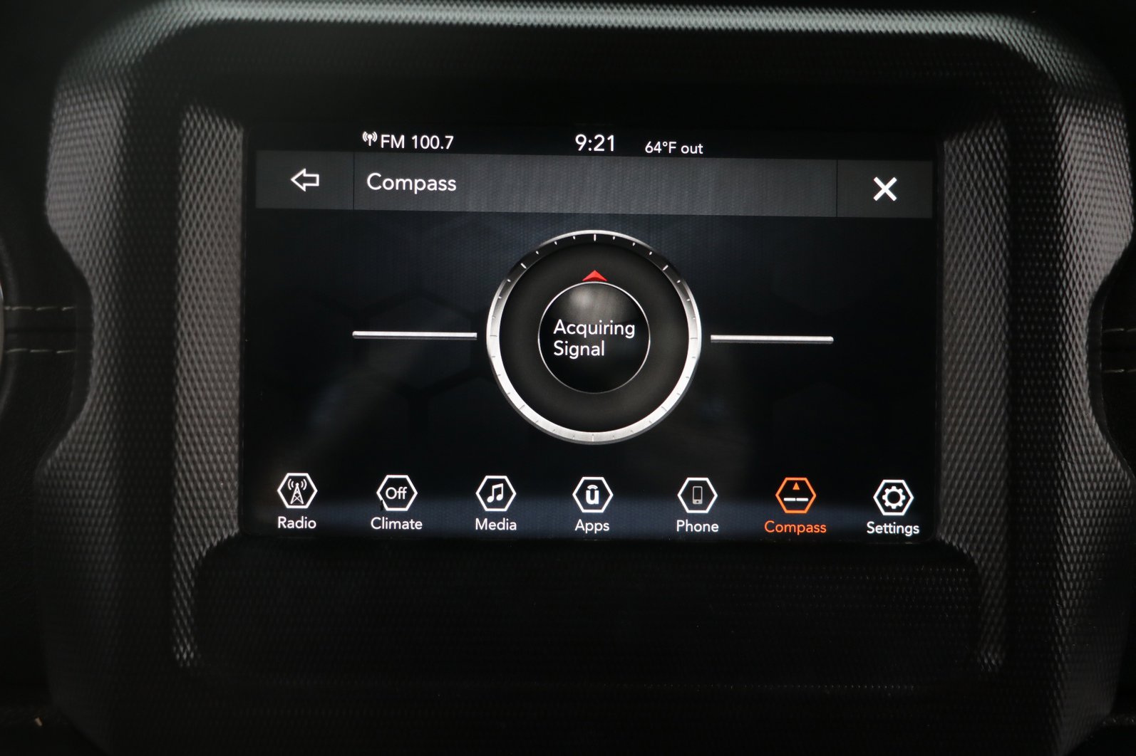 Used 2018 Jeep Wrangler Unlimited Sahara AWD/4WD image 22