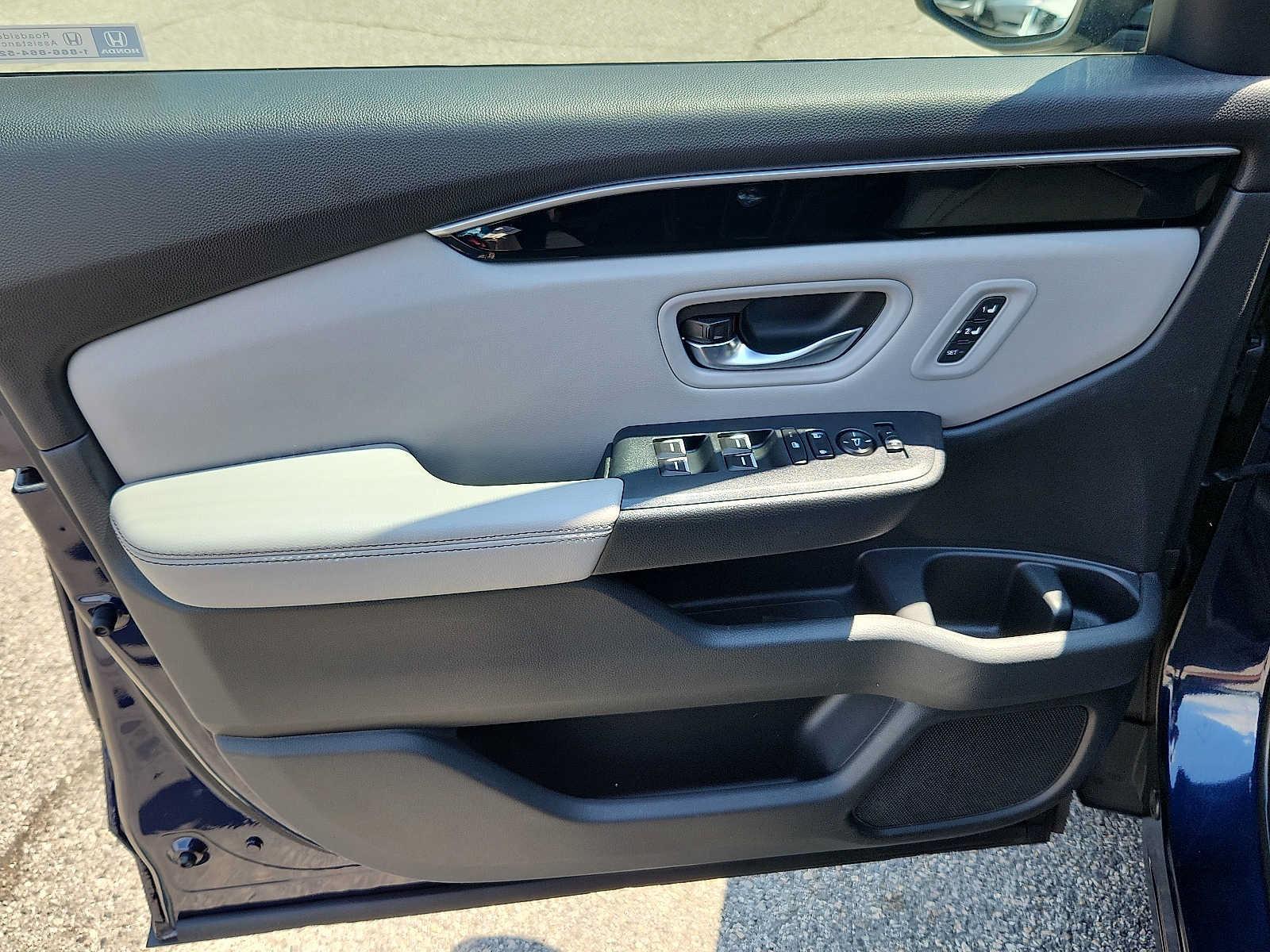 Certified 2024 Honda Pilot Touring image 12