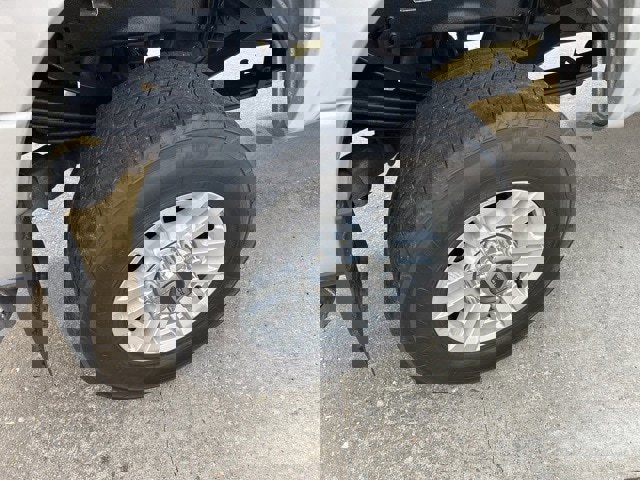 Used 2019 Ford F250 XLT w/ FX4 Off-Road Package image 11