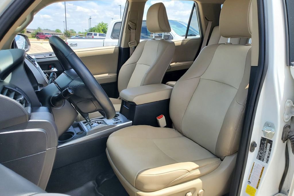 Used 2020 Toyota 4Runner SR5 Premium AWD/4WD image 5