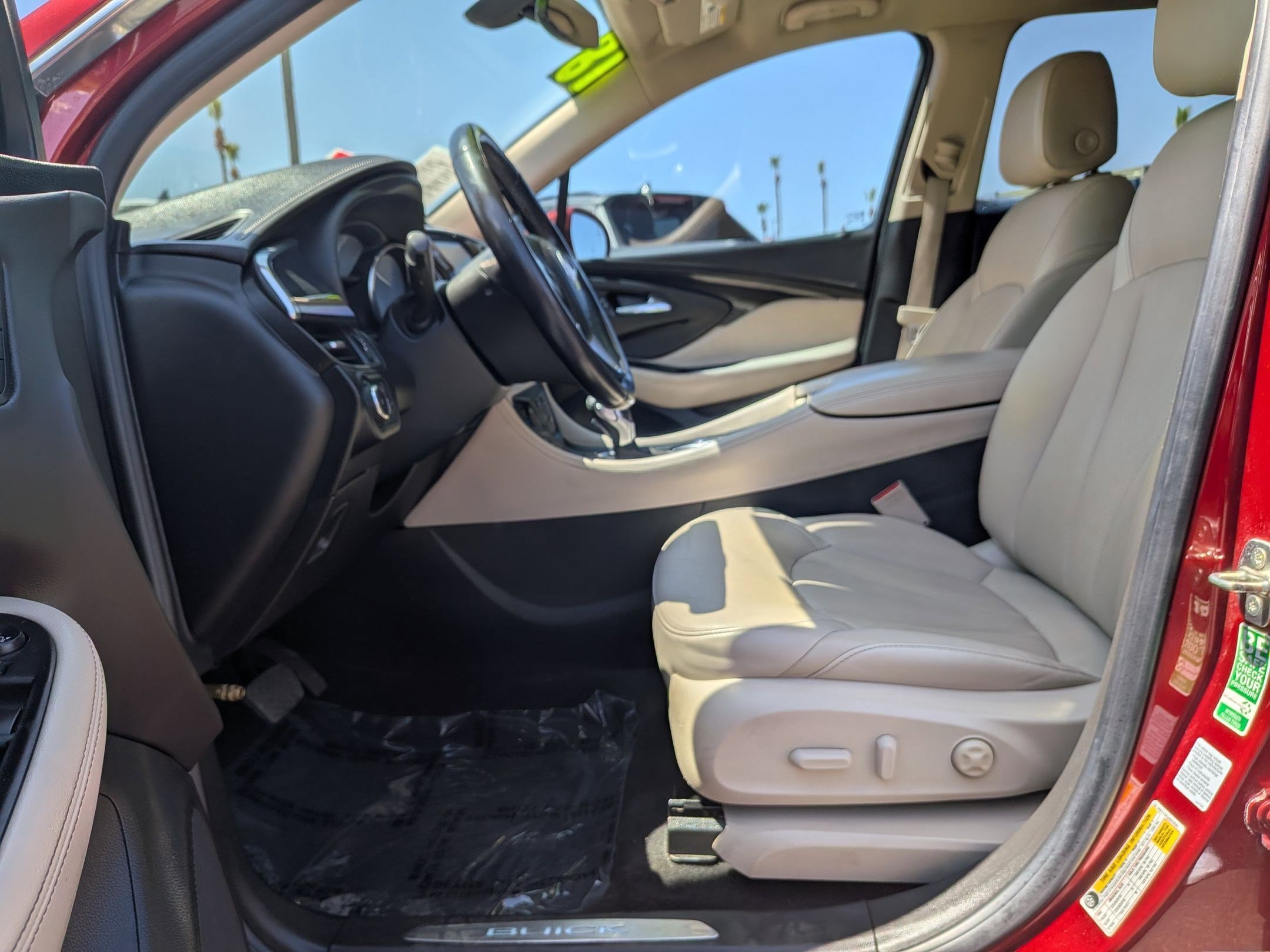 Used 2018 Buick Envision Essence w/ LPO, Active Package FWD image 20