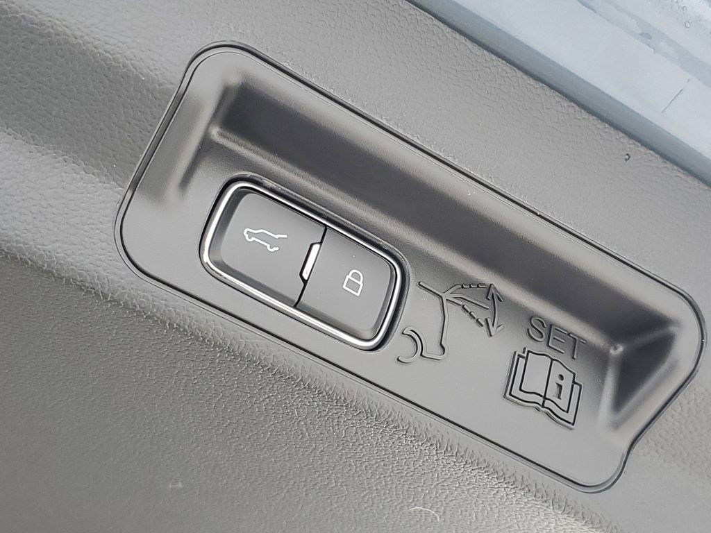 New 2026 Ford Explorer Active w/ Active Comfort Package image 34