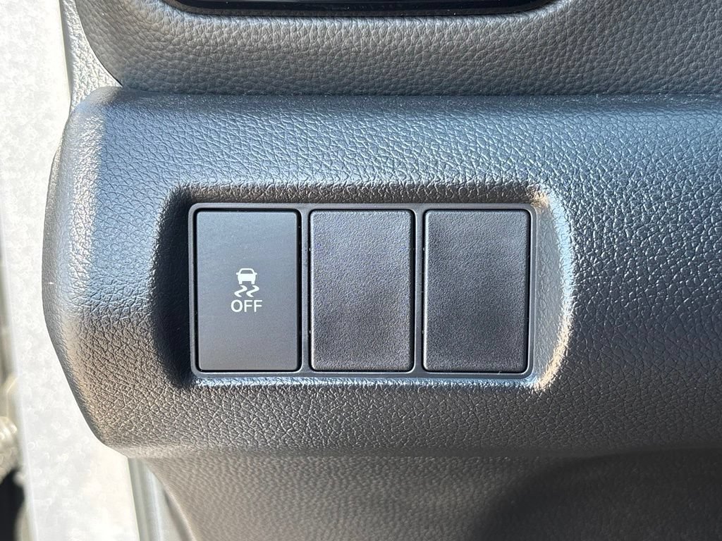 Used 2025 Honda Pilot Sport image 25