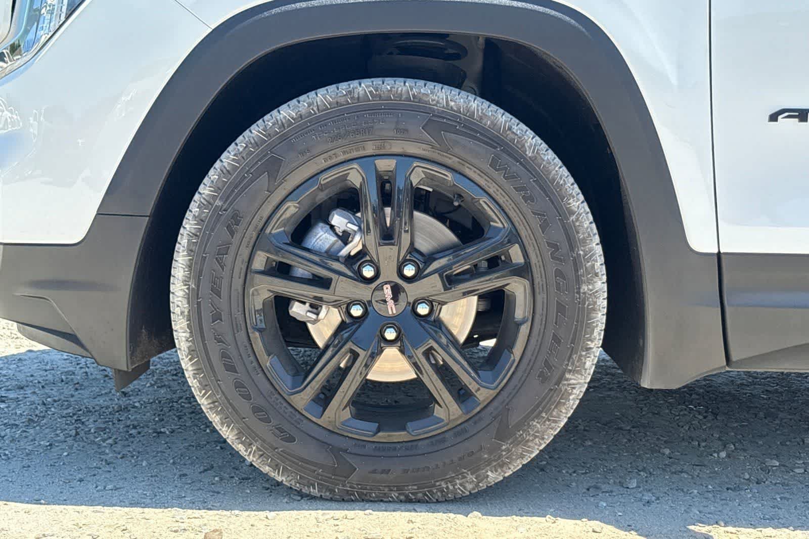 Used 2024 GMC Terrain AT4 w/ Tech Package AWD/4WD image 12