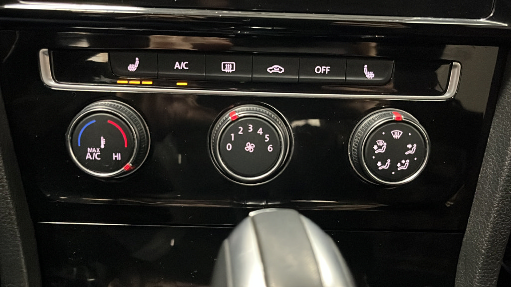 Used 2020 Volkswagen GTI S FWD image 17