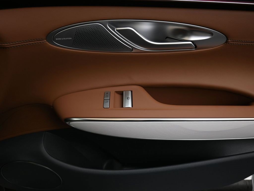 New 2026 Genesis GV70 2.5T Advanced image 12