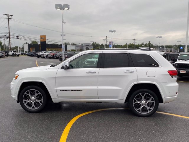 Used 2019 Jeep Grand Cherokee Overland AWD/4WD image 2