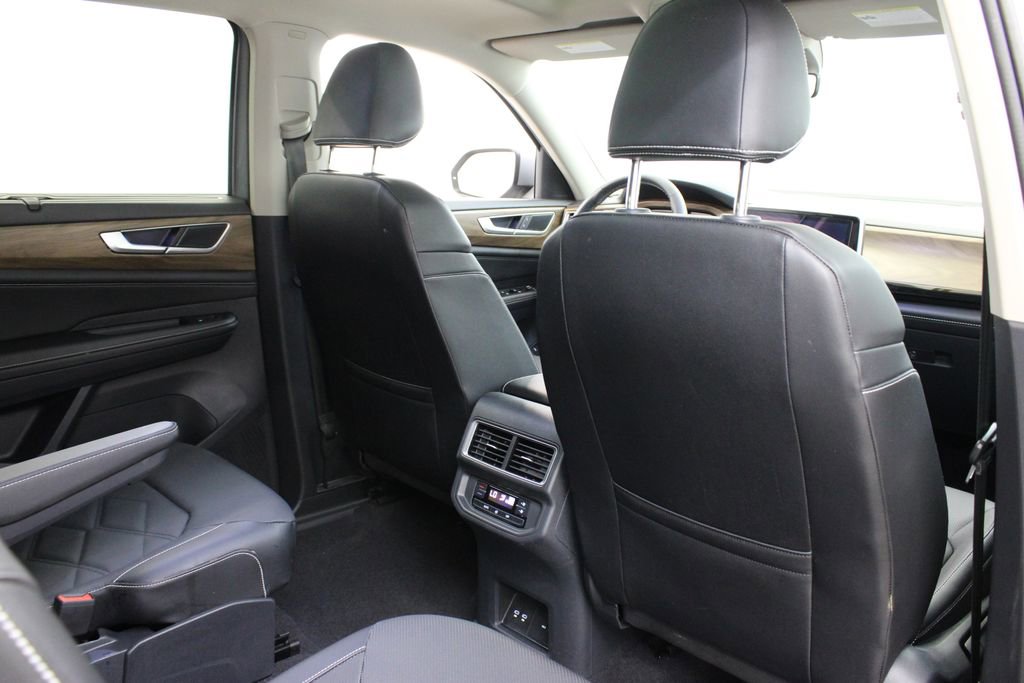 Certified 2024 Volkswagen Atlas SE FWD image 21