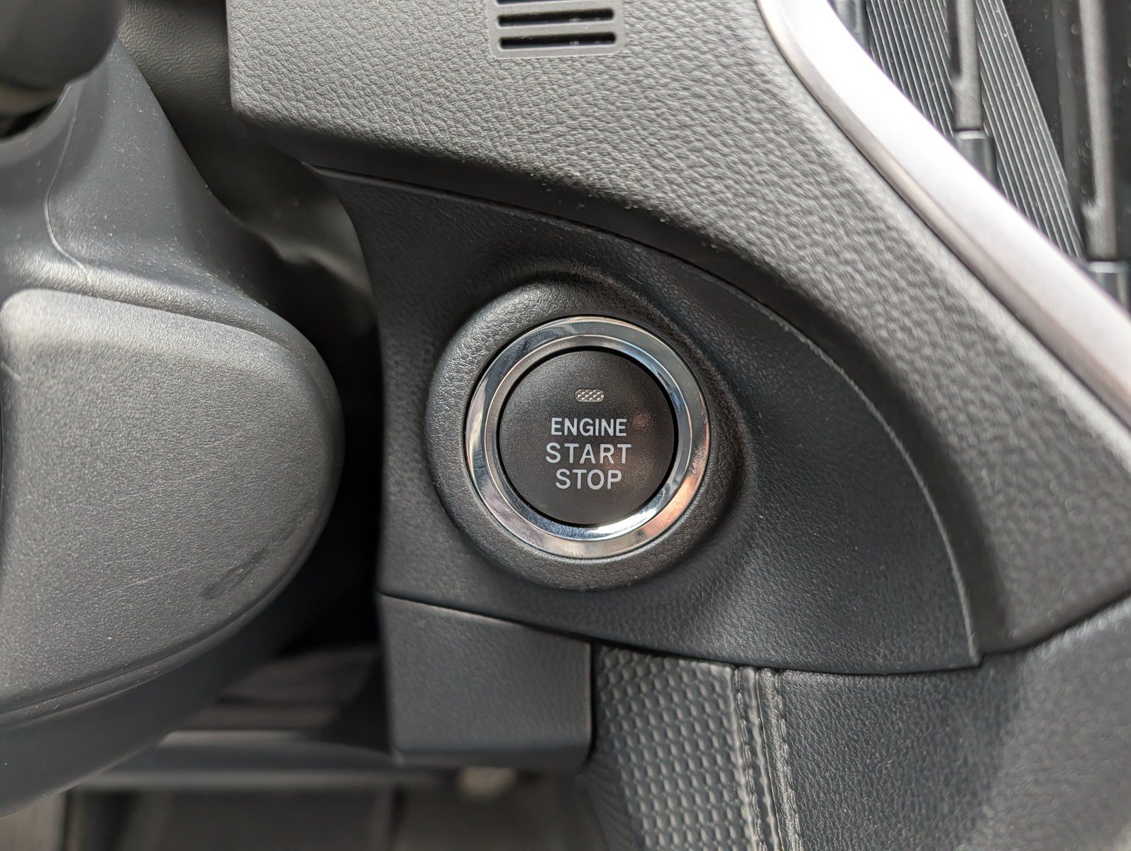 Used 2024 Subaru Forester Premium AWD/4WD image 31