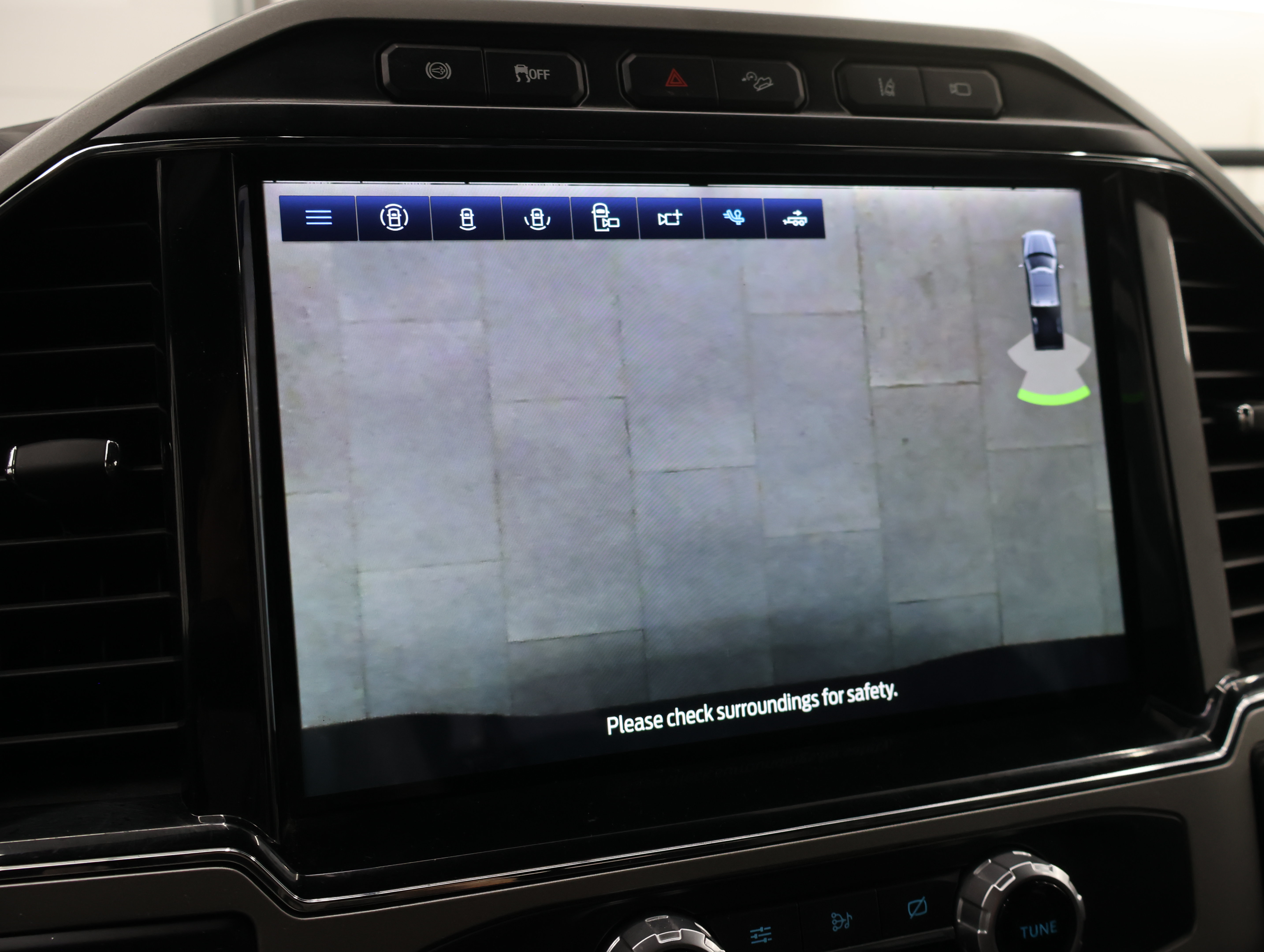 Used 2022 Ford F250 Lariat w/ Lariat Value Package AWD/4WD image 22