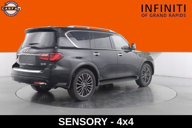 Used 2024 INFINITI QX80 Premium Select AWD/4WD image 7