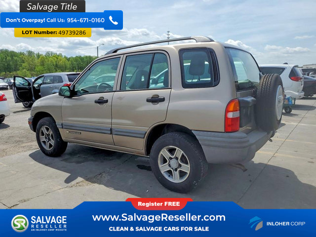 Used 2003 Chevrolet Tracker 4WD w/ Preferred Equipment Group image 3