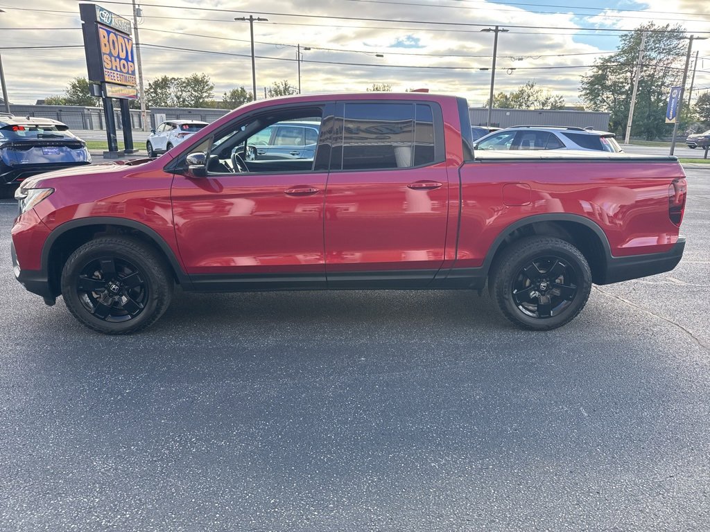 Used 2024 Honda Ridgeline Black Edition image 2