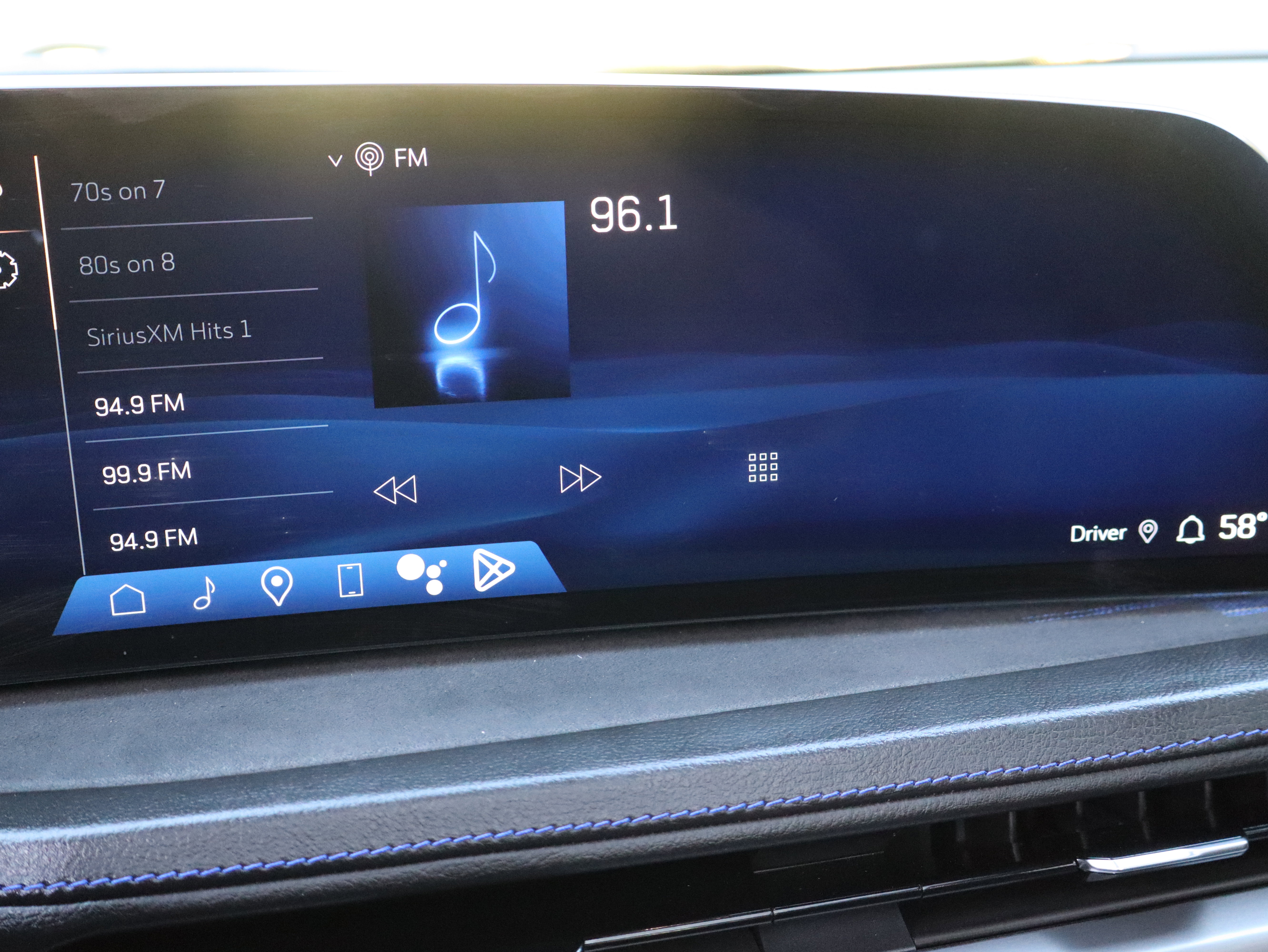 Used 2024 Cadillac XT4 Sport image 30