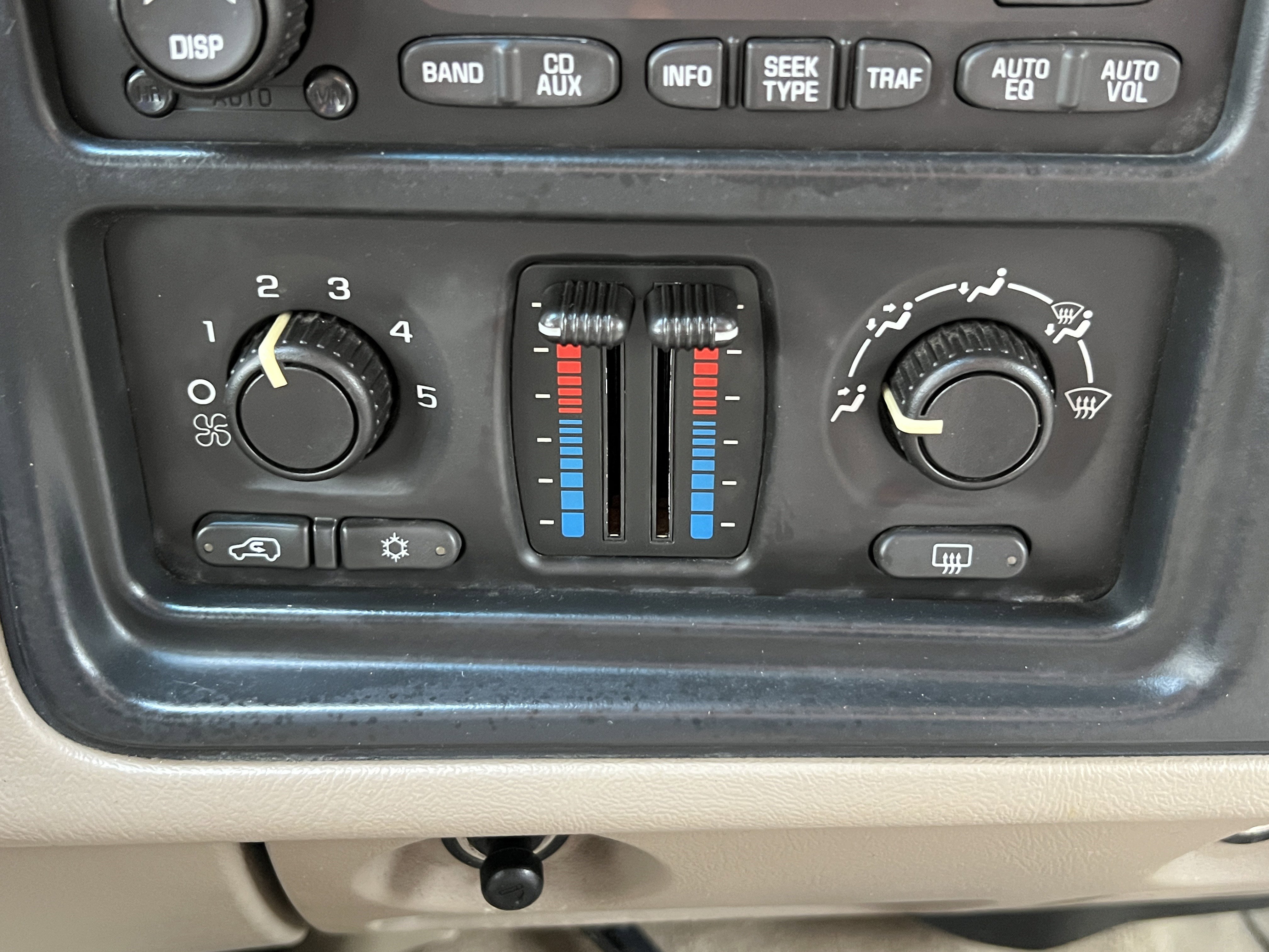 Used 2003 Chevrolet Silverado 2500 LS w/ Skid Plate Package image 25