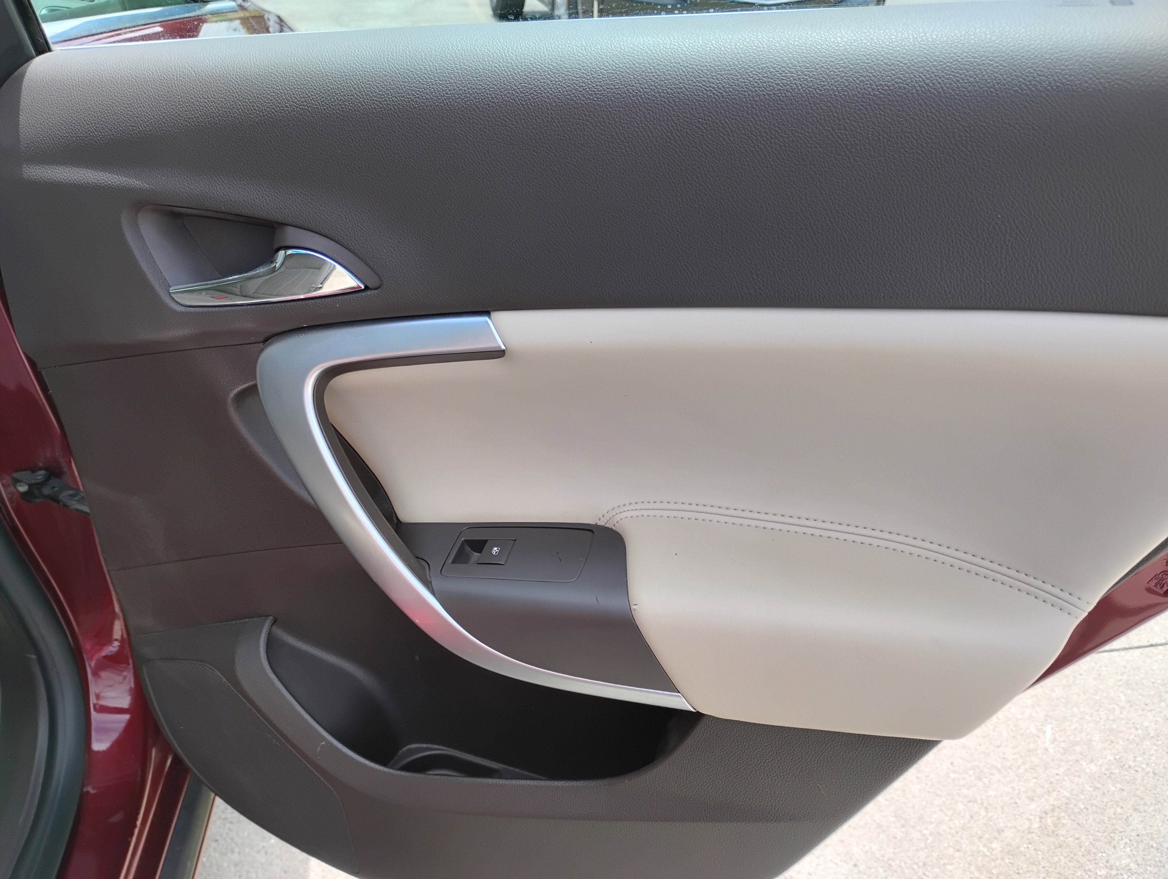 Used 2017 Buick Regal Premium FWD image 20