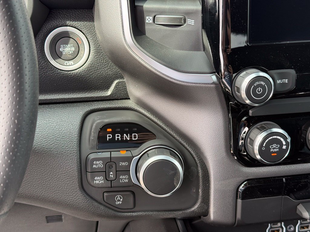 New 2026 RAM 1500 Big Horn AWD/4WD image 20