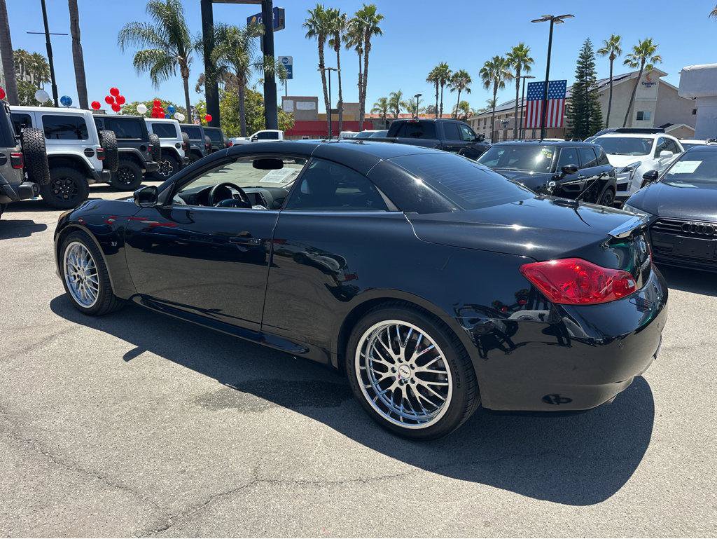 Used 2014 INFINITI Q60 Convertible w/ Premium Package RWD image 45