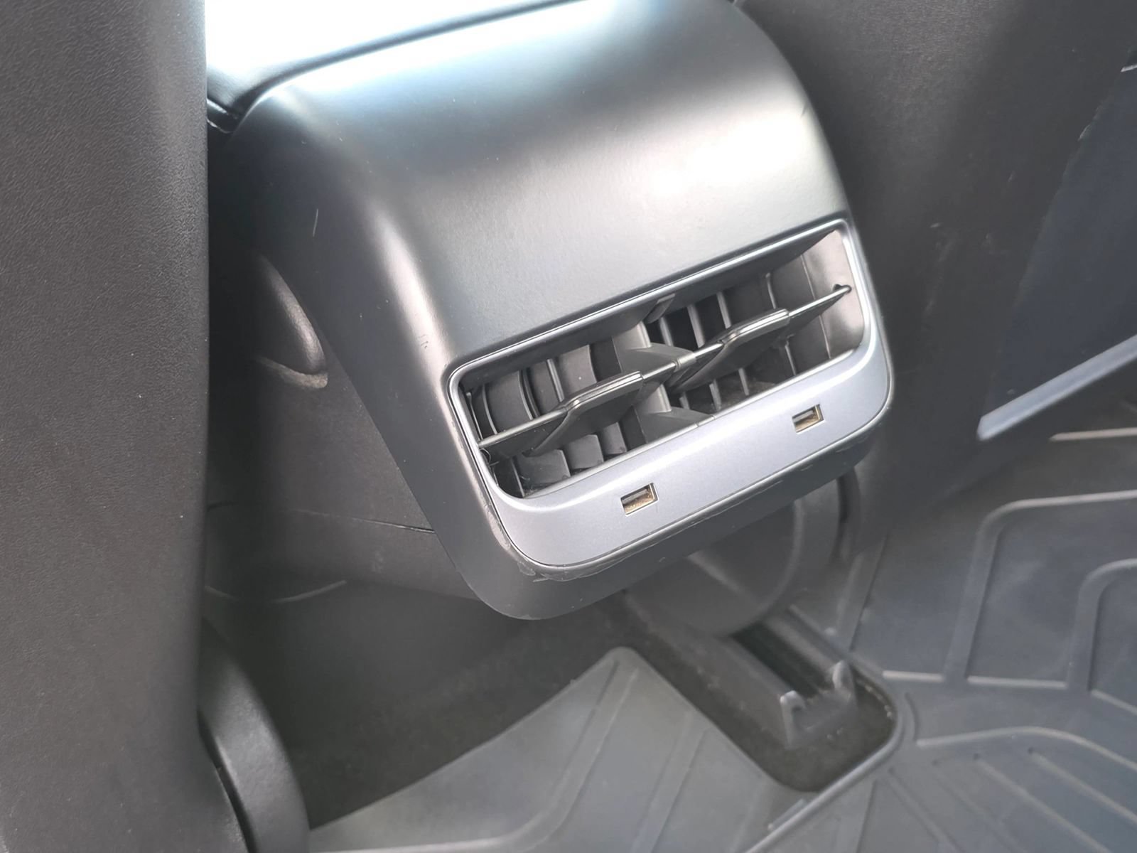 Used 2018 Tesla Model 3 Mid Range RWD image 28