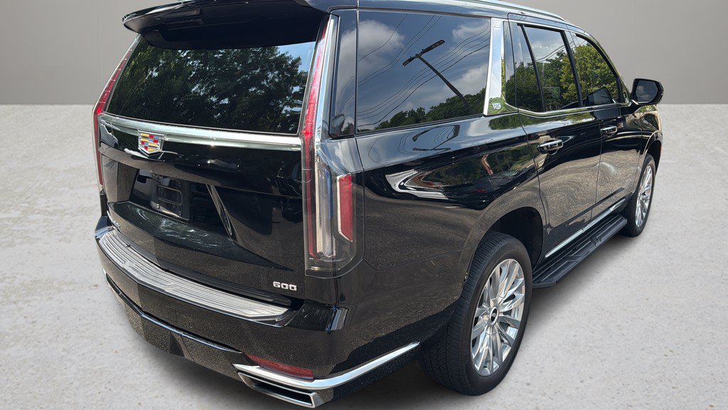 Certified 2024 Cadillac Escalade Premium Luxury w/ LPO, Floor Liner Package AWD/4WD image 11