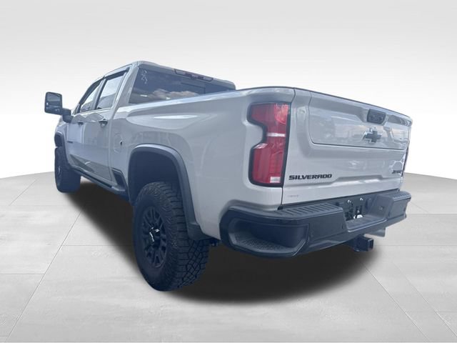 Used 2026 Chevrolet Silverado 2500 ZR2 w/ LPO, Dark Essentials Package AWD/4WD image 9