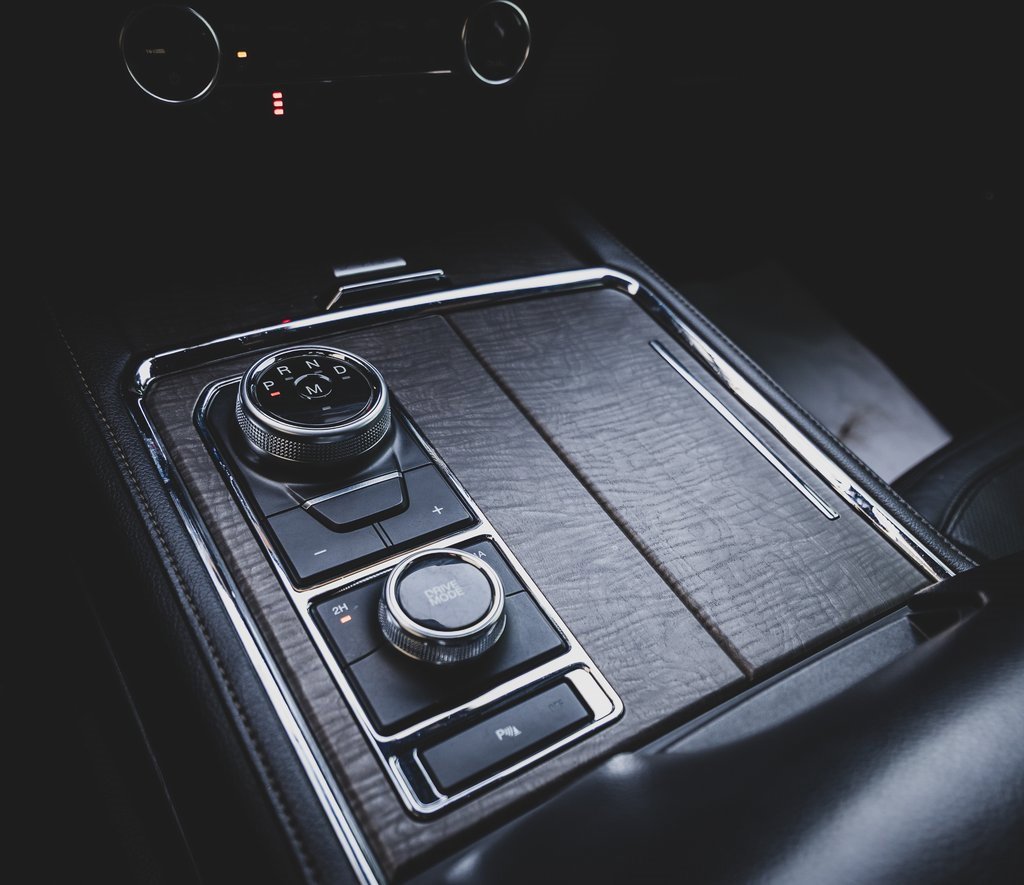 Used 2018 Ford Expedition Limited w/ Driver Assistance Package image 24