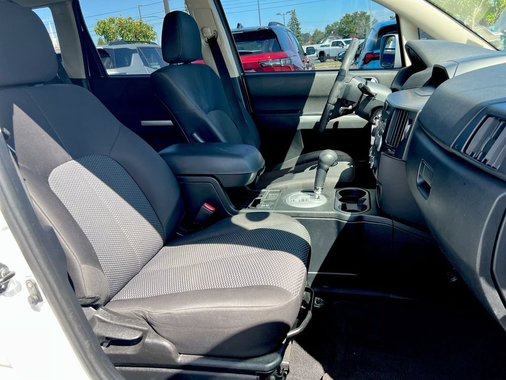 Used 2011 Mitsubishi Endeavor LS AWD/4WD image 21