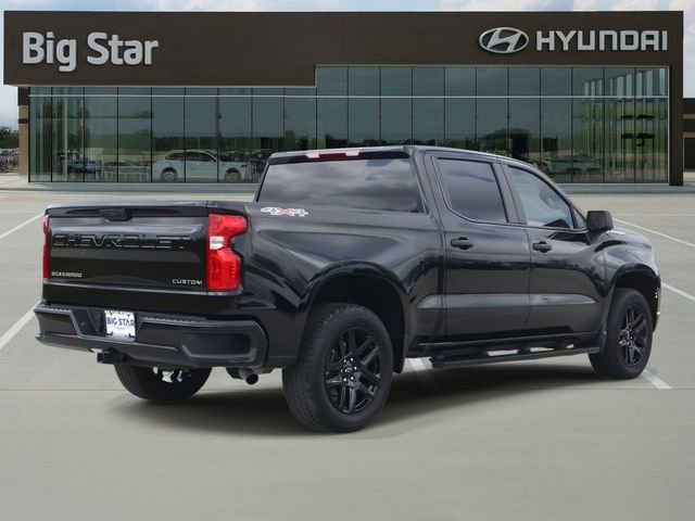 Used 2025 Chevrolet Silverado 1500 Custom image 4