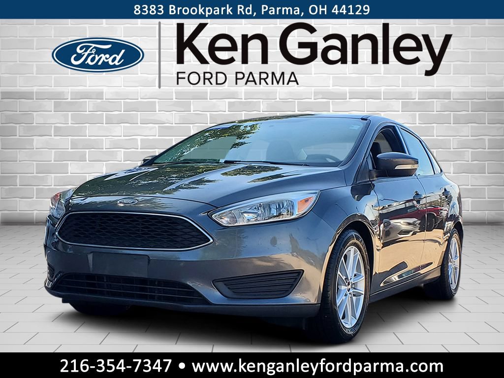 Used 2015 Ford Focus SE w/ SE Cold Weather Package FWD image 1