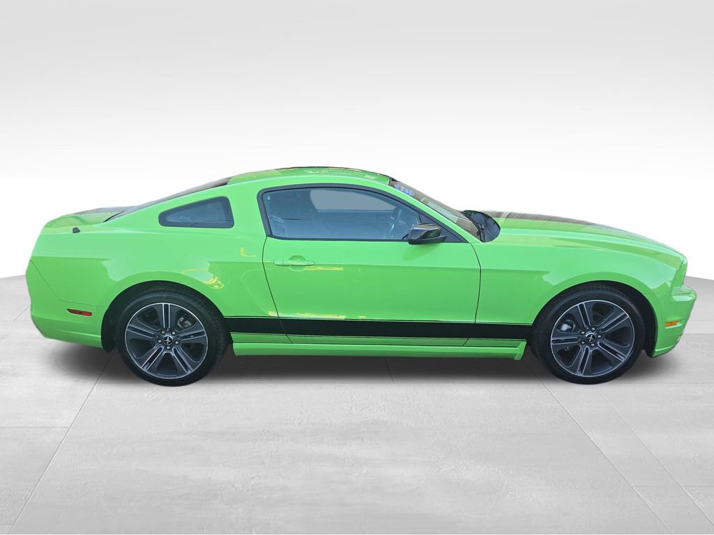 Used 2013 Ford Mustang Coupe w/ V6 Performance Pkg image 6