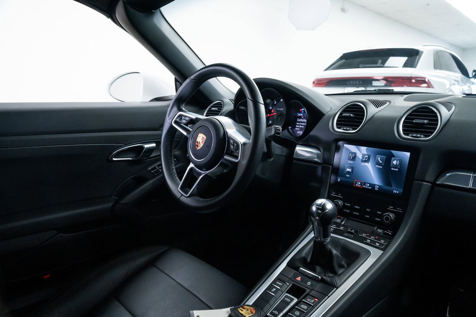 Used 2024 Porsche 718 Boxster image 8