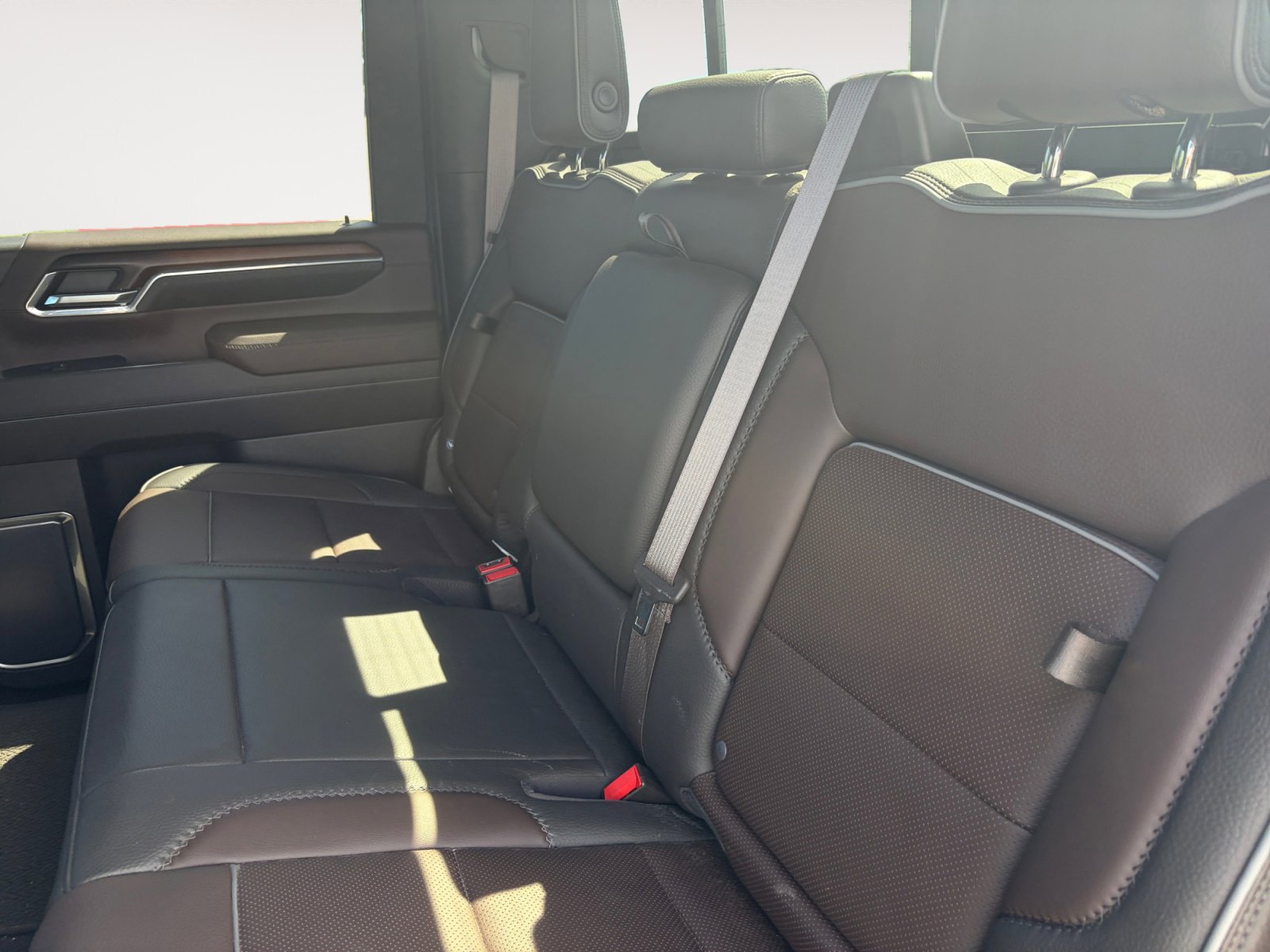 Used 2024 GMC Sierra 3500 Denali w/ Denali Reserve Package AWD/4WD image 13