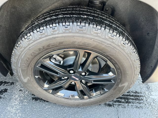 Certified 2024 GMC Terrain AT4 w/ LPO, Floor Liner Package AWD/4WD image 26