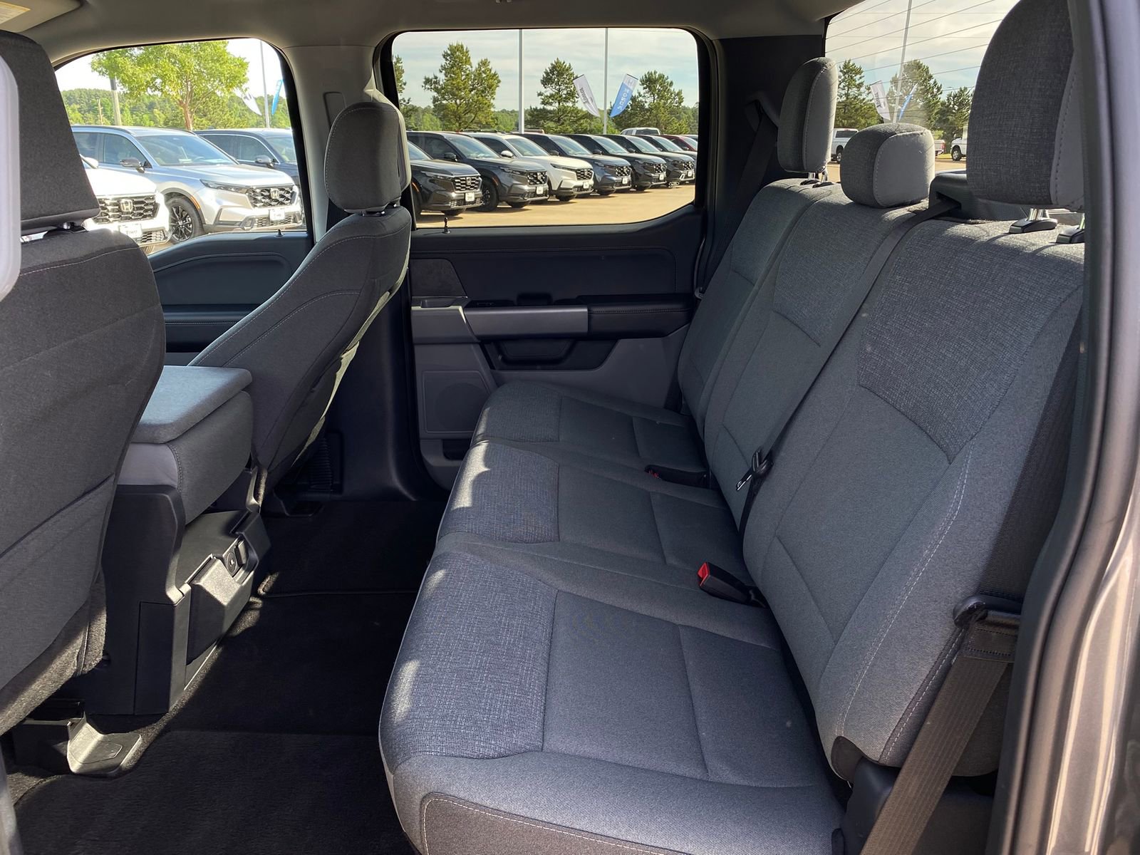 Used 2025 Ford F150 XLT w/ Equipment Group 301A Standard image 26