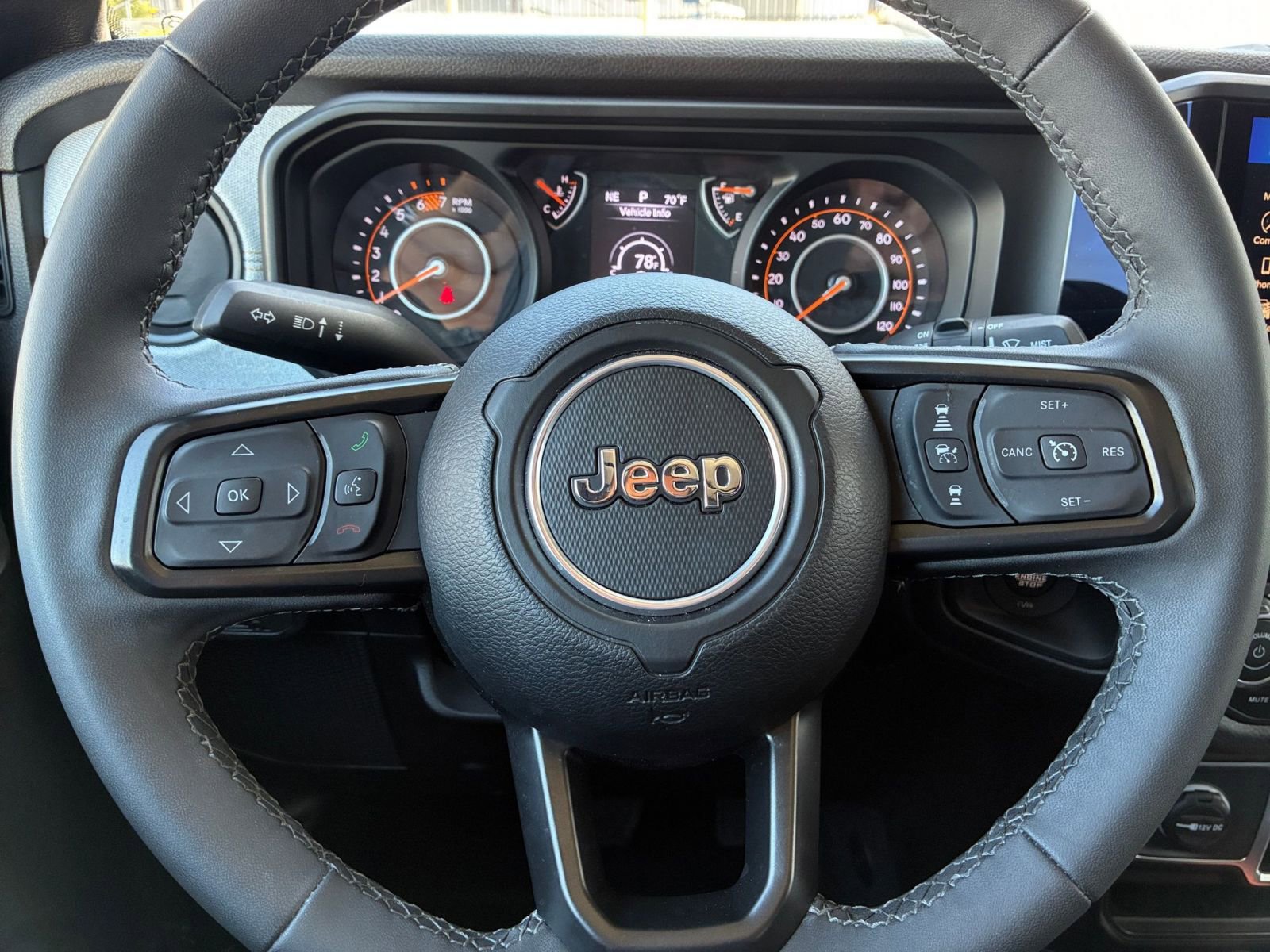 Used 2025 Jeep Wrangler Sport S image 27