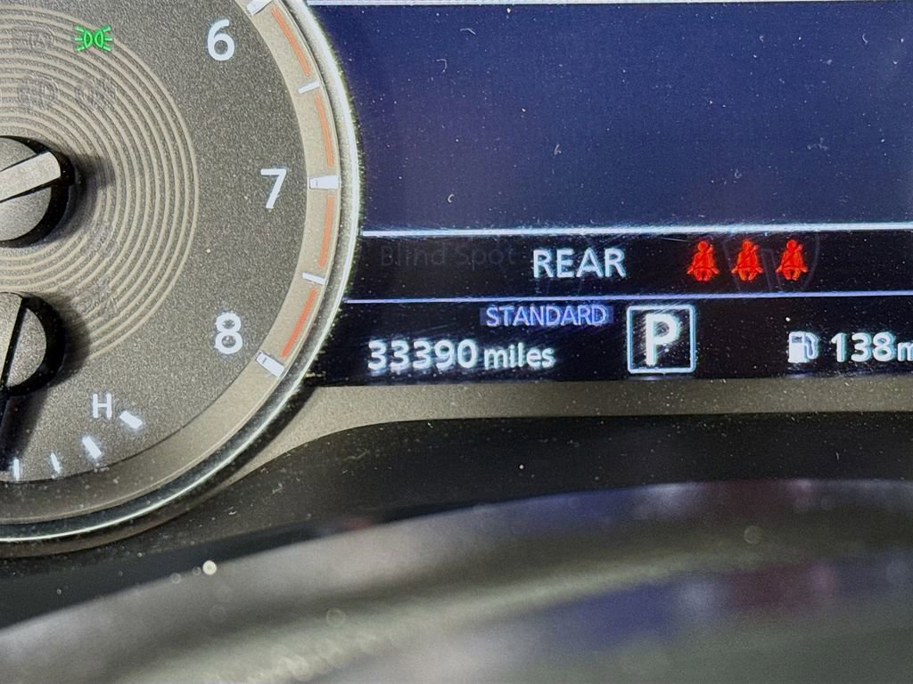 Used 2021 INFINITI QX50 Luxe w/ Accent Package image 12