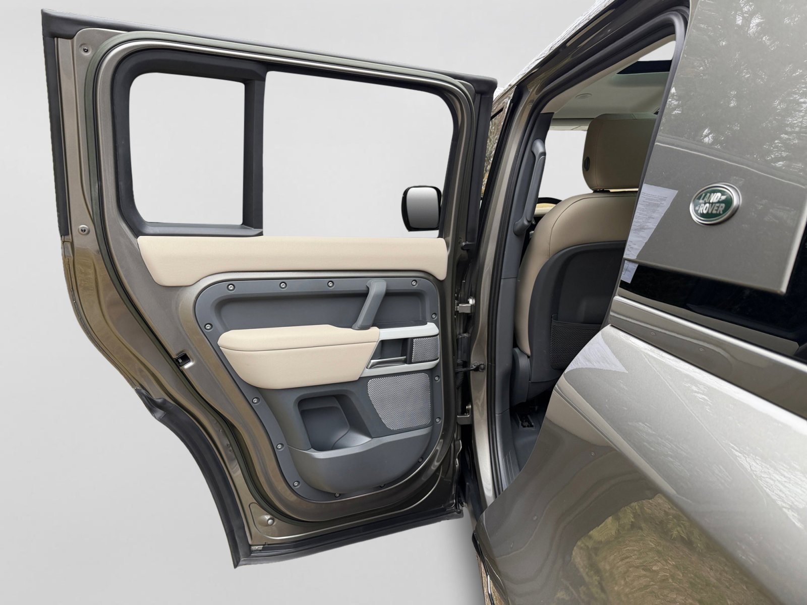 Certified 2023 Land Rover Defender 130 S image 17