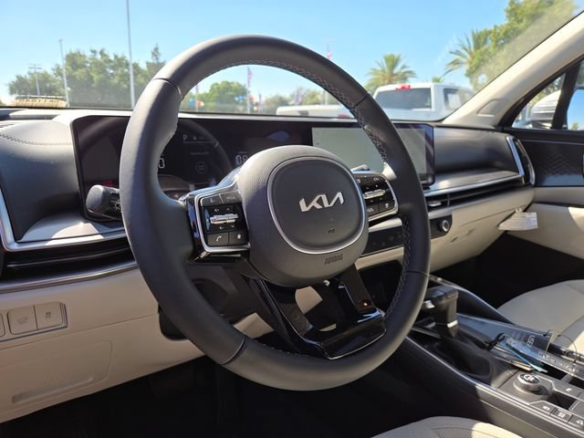 New 2025 Kia Sorento EX FWD image 12